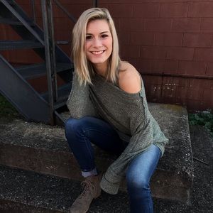 Meet your Posher, Michaela